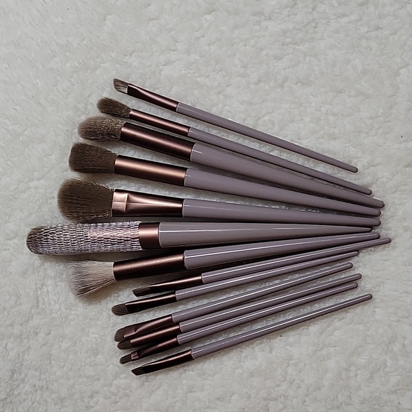 MAKE UP , BROW , BLUSH 13 PCS SET - Picture 3 of 8